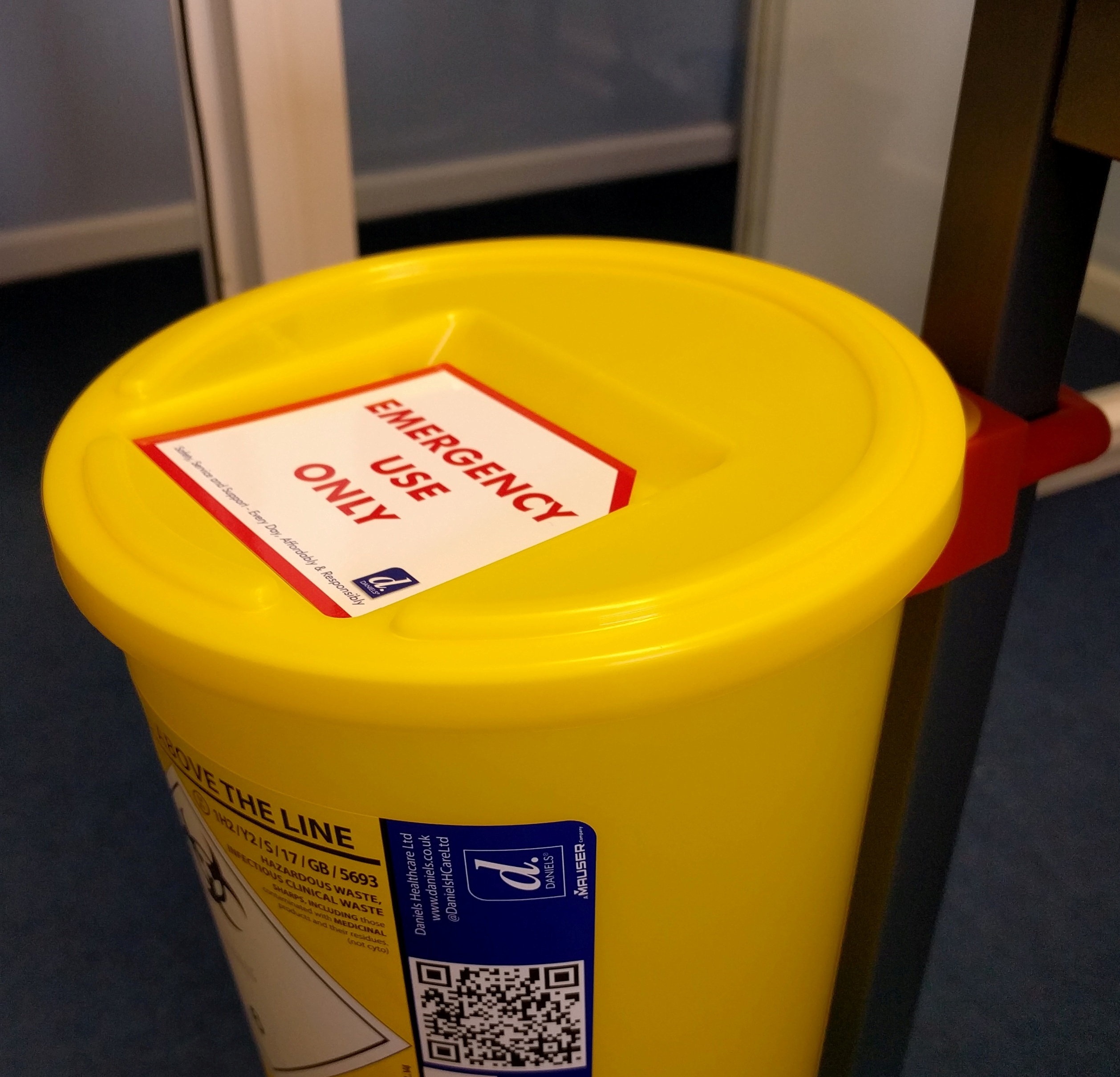 SHARPSGUARD® container with Emergency Use Only card